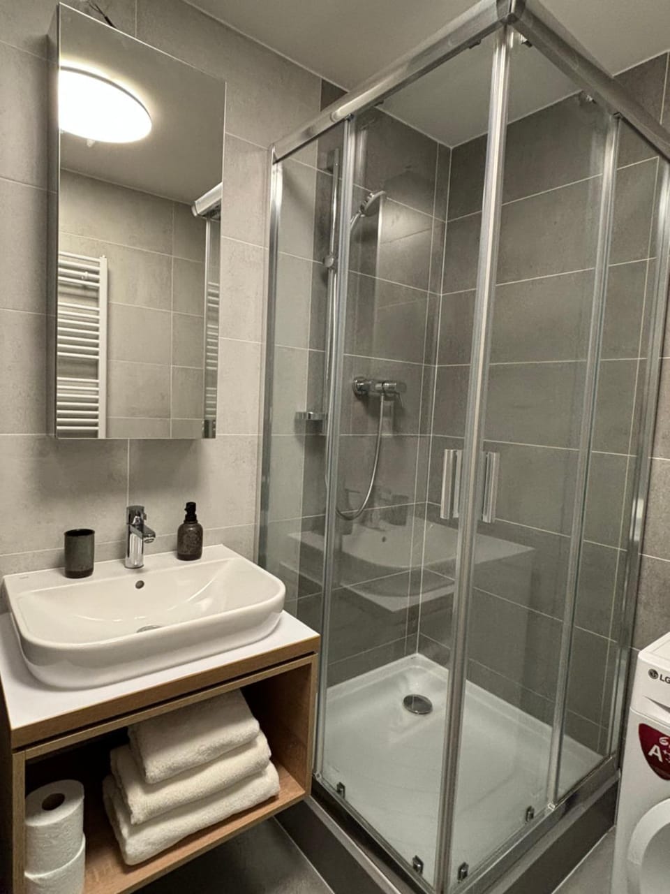 Shower, Bathroom