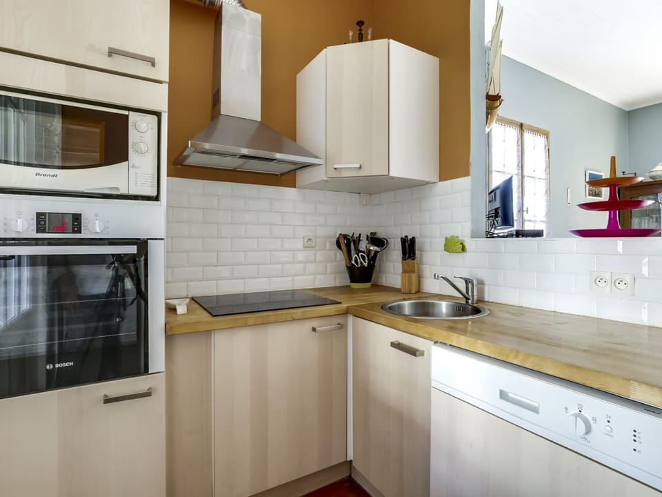 Maison de charme 3 ch. à 350m de la plage - jardin, BBQ, animaux admis, idéale pour 6 pers. - FR-1-521-111 House in Biscarrosse