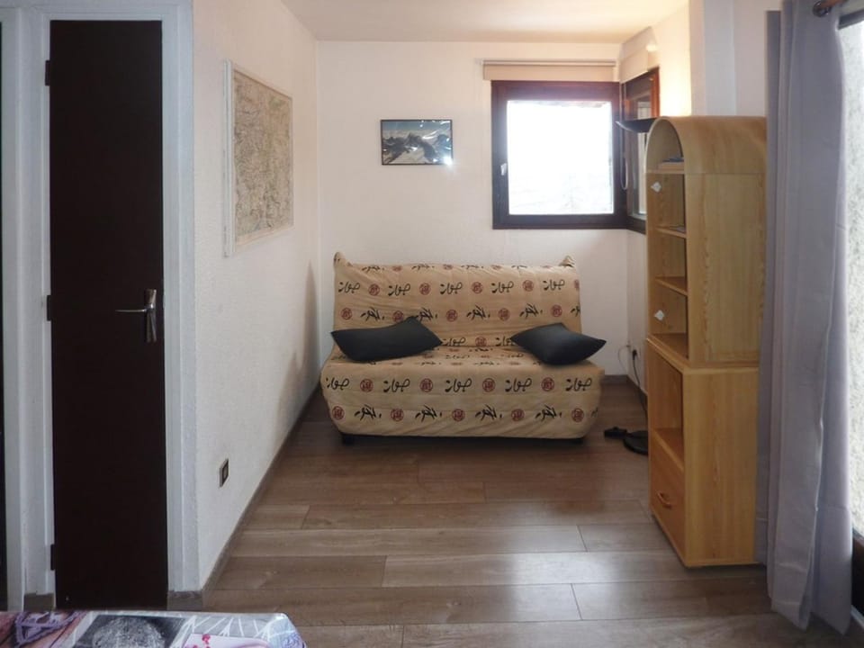 Studio confortable pour 4 pers avec départ skis aux pieds - FR-1-322-397 Apartment in Provence-Alpes-Côte d'Azur