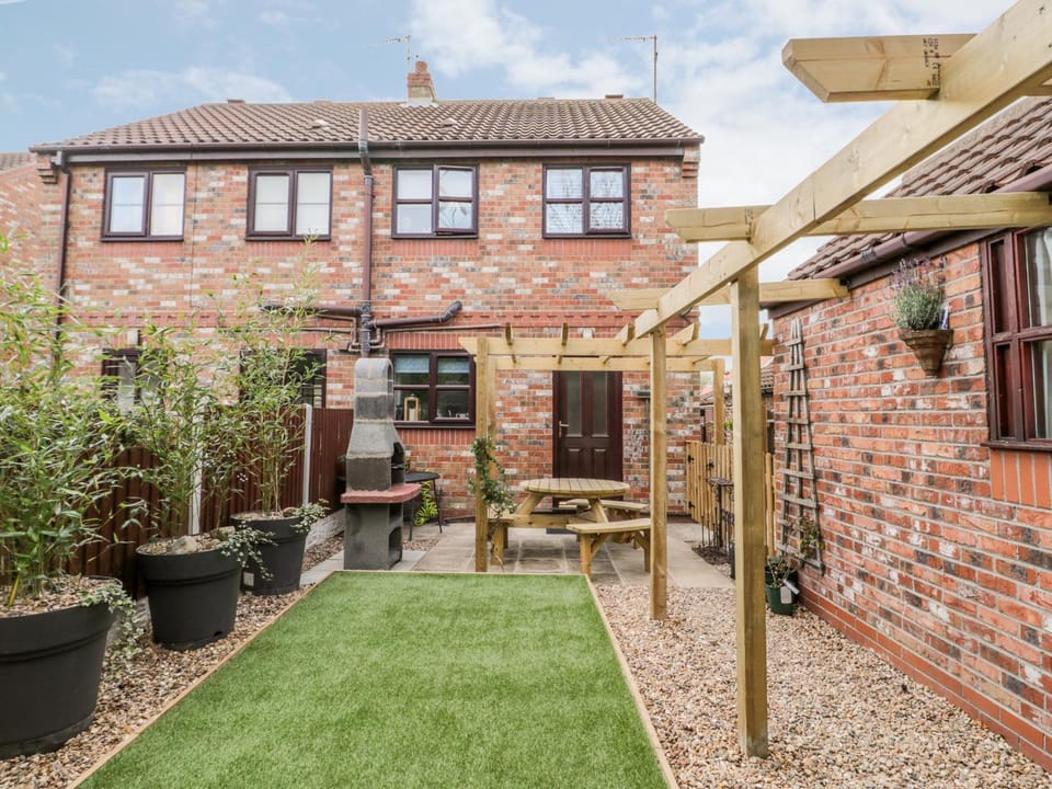 Rosewood Cottage House in Flamborough