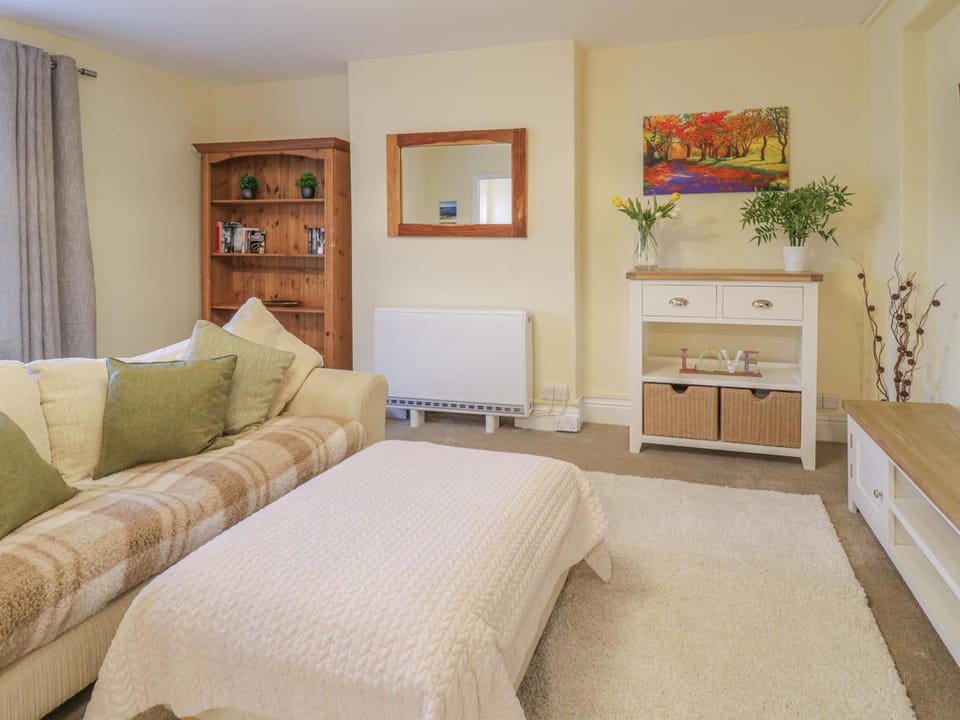 Beside The Sea - In Town Apartment in Llandudno