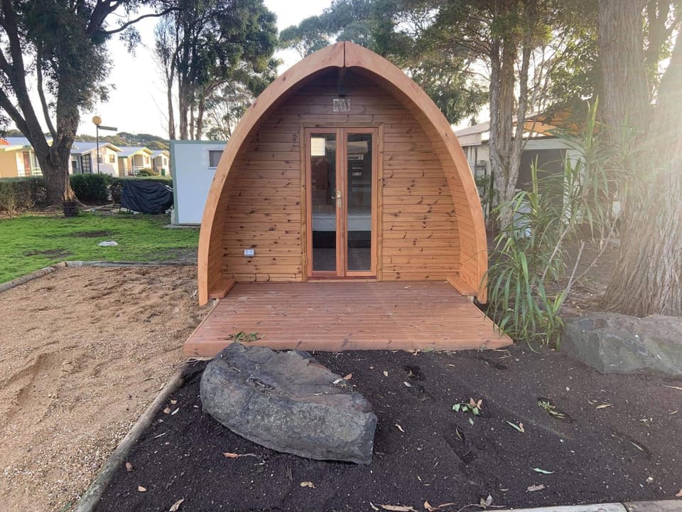 Patio, Facade/entrance