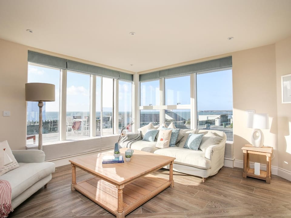 Bryniau House in Trearddur Bay