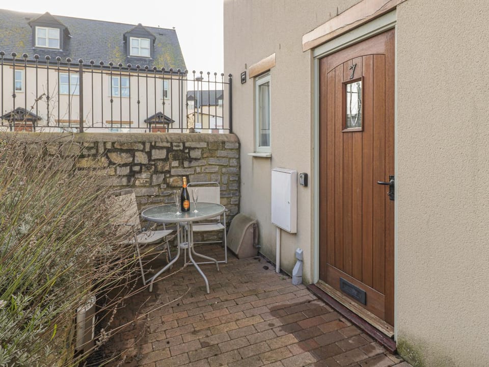 7 Malt House Court Apartment in West Somerset District