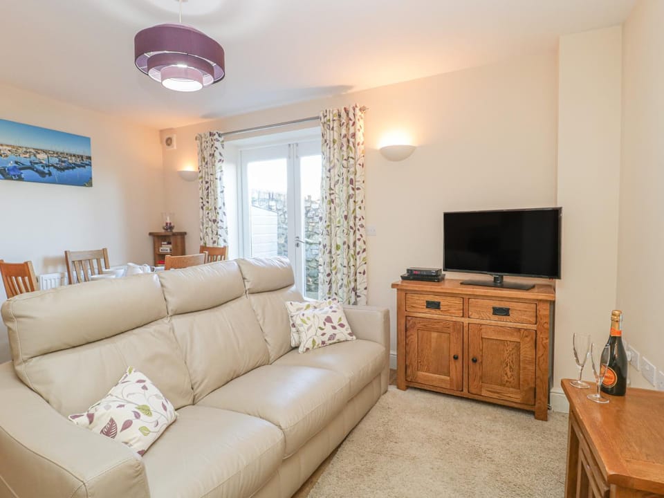 7 Malt House Court Apartment in West Somerset District