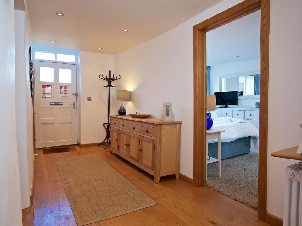 11 Ridge Hill Apartment in Dartmouth