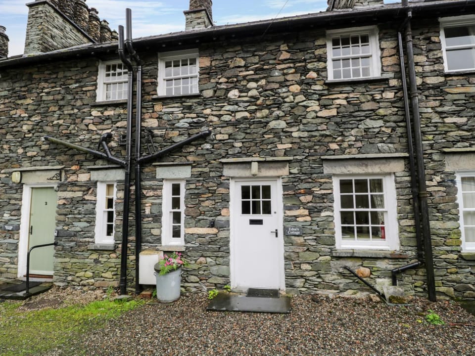 Ednas Cottage House in England