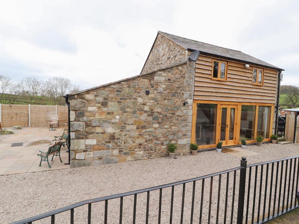 The Old Cart House House in England
