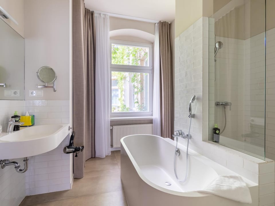 Bathroom, Bath