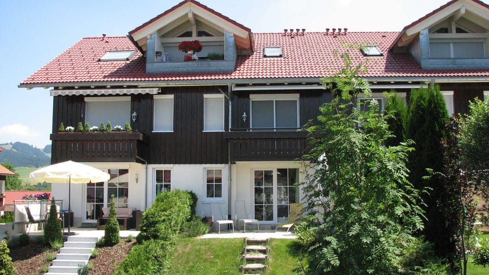Property building, Garden