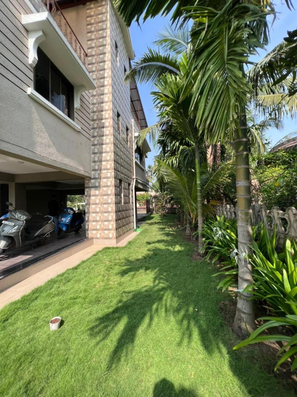 Property building, Garden