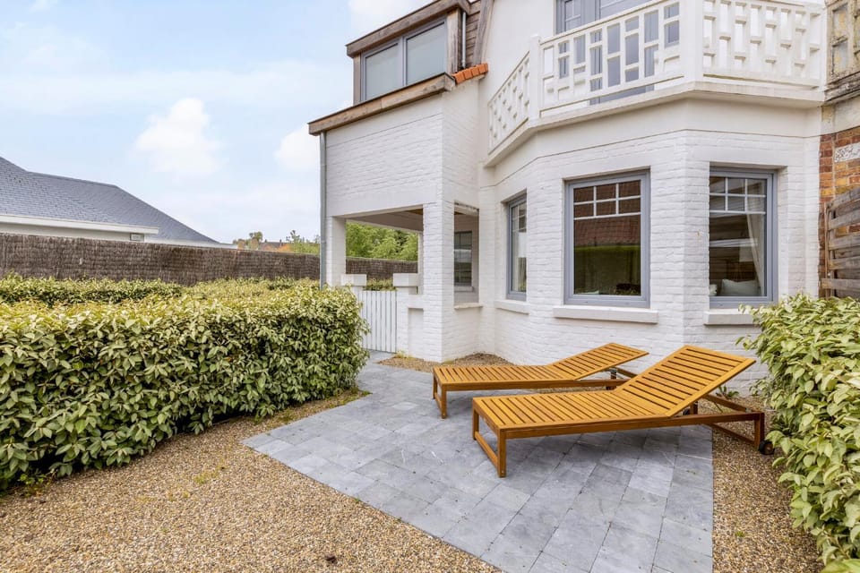 Balcony/Terrace, Garden view