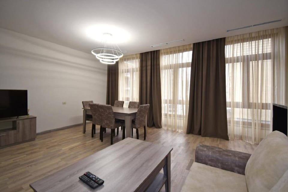 Northern Avenue 2 bedroom Newly Renovated and Modern apartment HH101 Apartment in Yerevan
