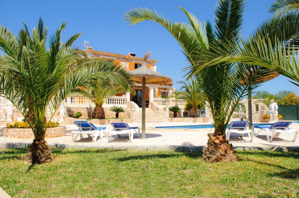 Finca Cullera House in Migjorn