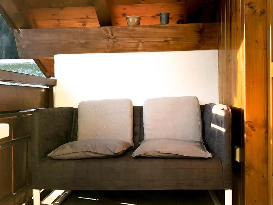 Balcony/Terrace, Decorative detail, Seating area