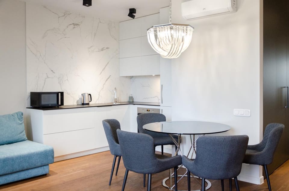 9-102 New York spacious, Antonovycha 74, Kyiv centre, Olimpiiska metro nearby, panoramic city view, 15 kW backup power, Petrovdom Apartment Apartment in Kiev City - Kyiv