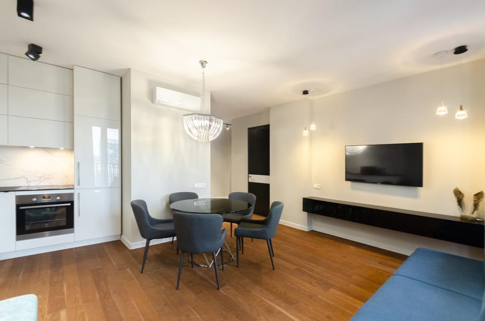 9-102 New York spacious, Antonovycha 74, Kyiv centre, Olimpiiska metro nearby, panoramic city view, 15 kW backup power, Petrovdom Apartment Apartment in Kiev City - Kyiv