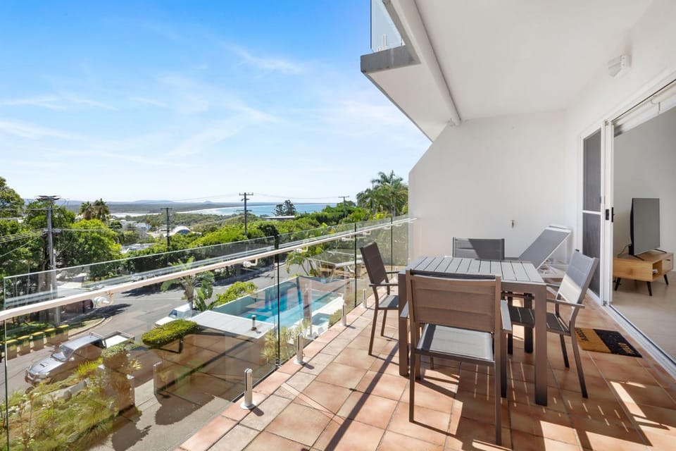 View (from property/room), Balcony/Terrace, Swimming pool