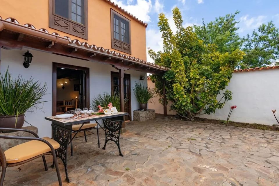 Charming villa with sea view in Puntagorda Villa in La Palma