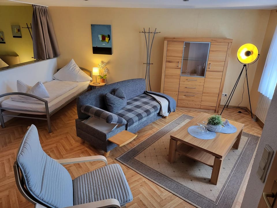 Living room, Family