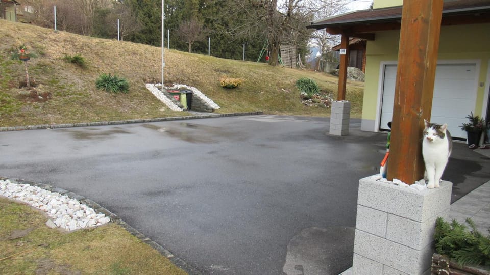 Property building, Facade/entrance, Garden