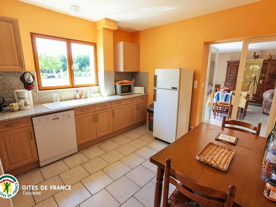 Longère paisible entre rivières et vignes, animaux admis - FR-1-381-501 House in Centre-Val de Loire