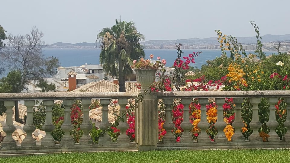 Garden, Mountain view, Sea view