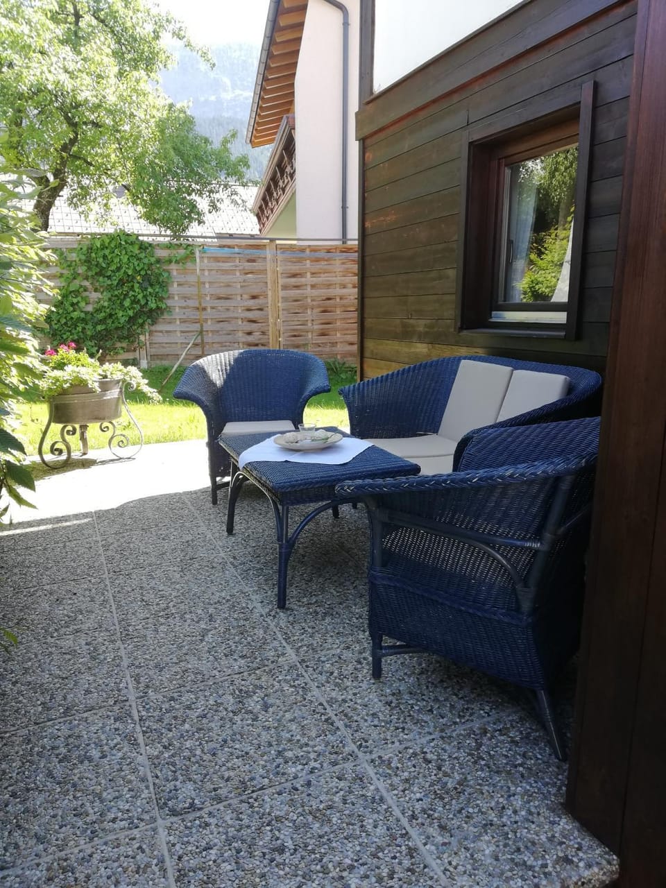 Garden, Seating area