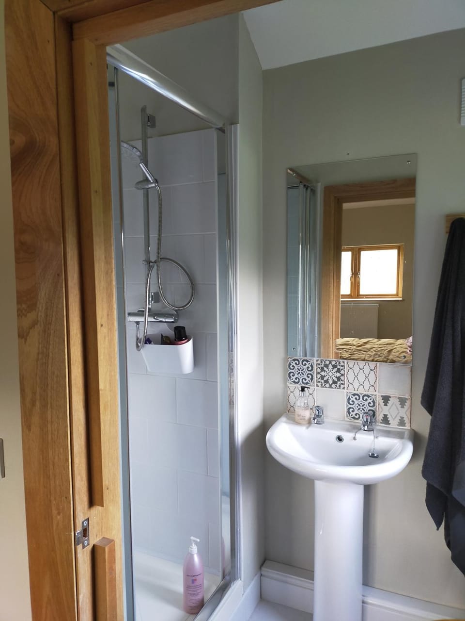 Coed Canol Farm Apartment in Wales