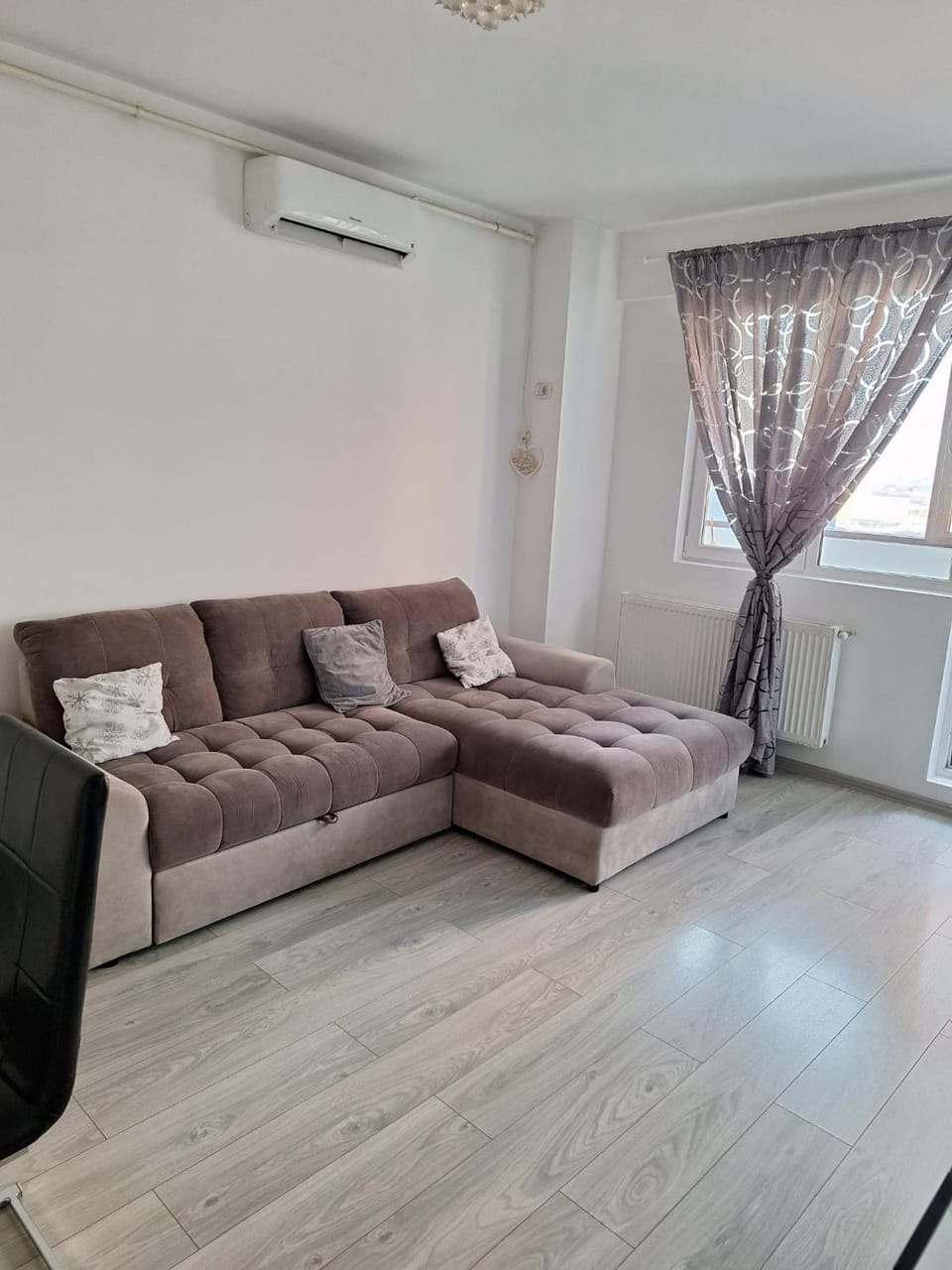 Luxury Daniel Apartament Residence Militari Apartment in Romania