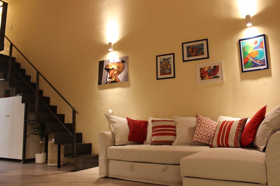Living room, Seating area