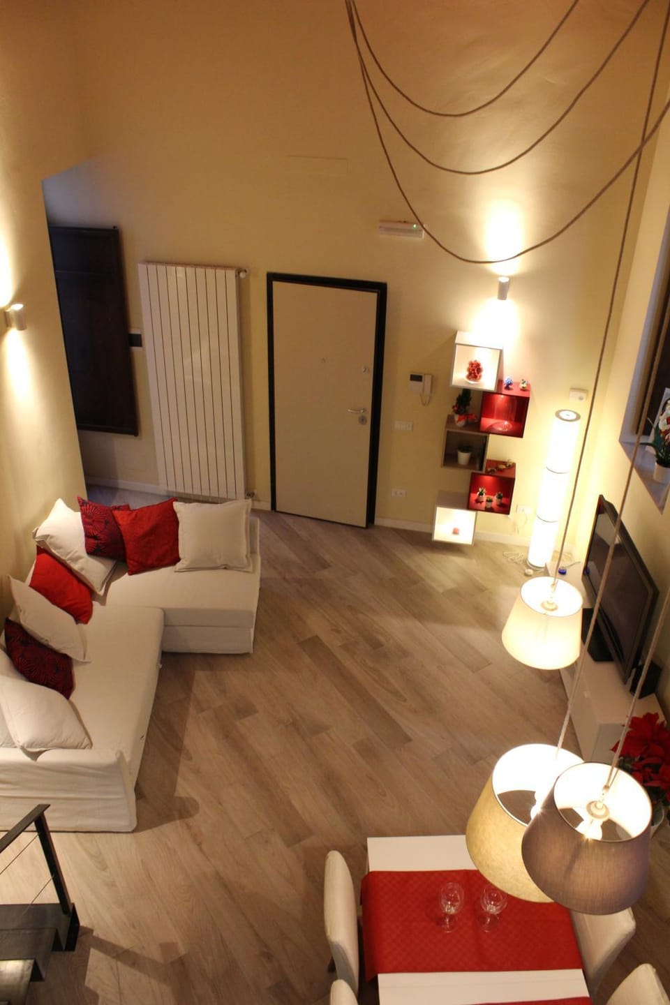 Living room, Photo of the whole room