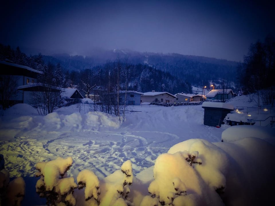Winter, Mountain view, Quiet street view