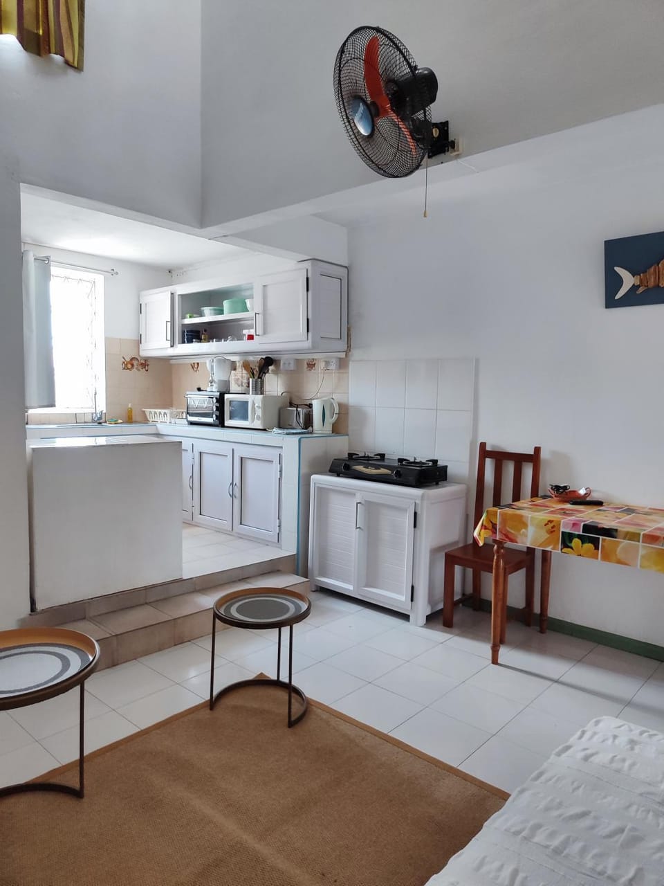 Kitchen or kitchenette, Living room