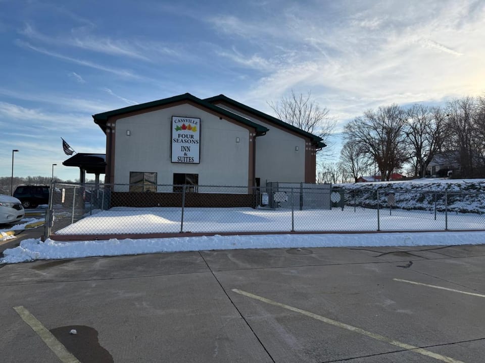 Property building, Winter