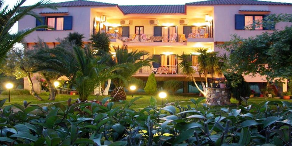 Property building, Garden, Garden view