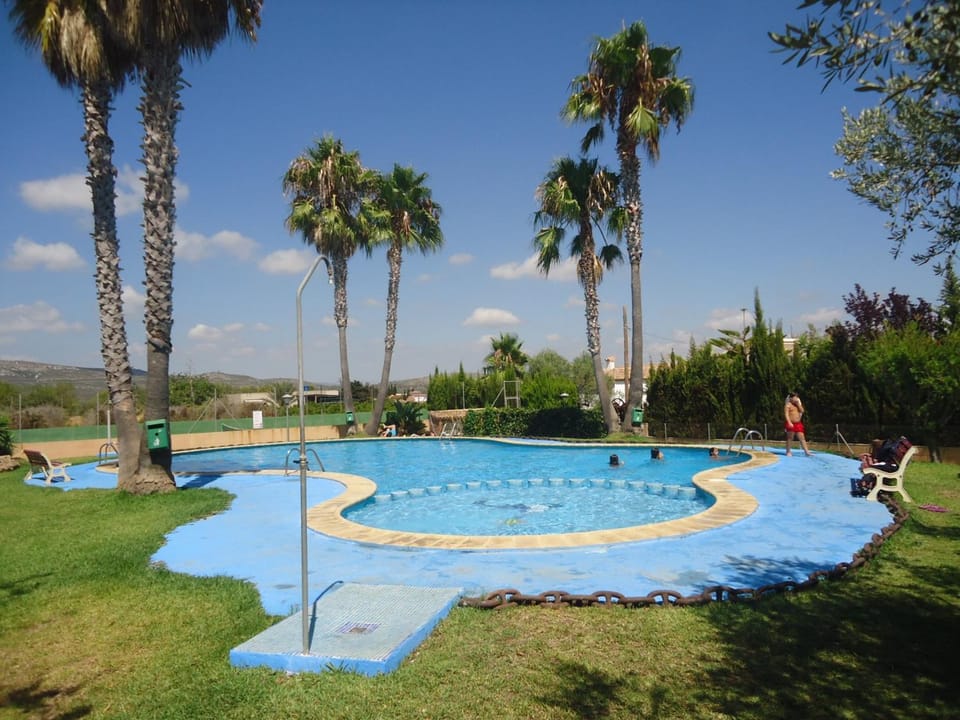 Swimming pool