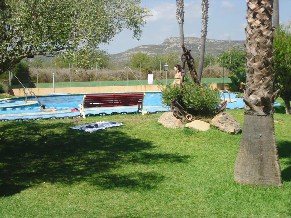 Swimming pool