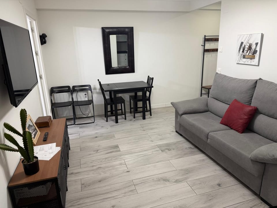 AMARA PIO XII PARKING 20E night WIFI TERRACE Apartment in San Sebastian