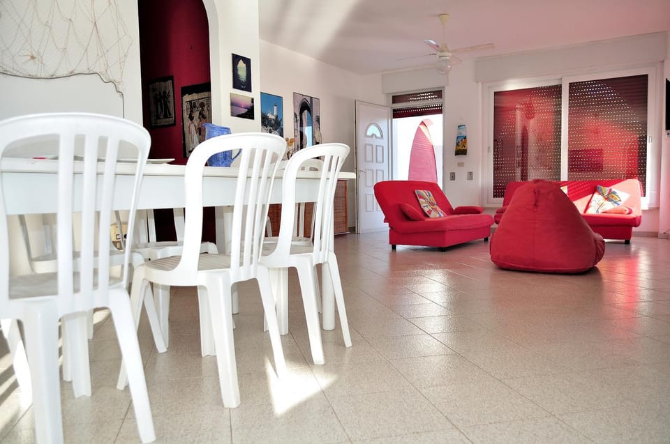 TV and multimedia, Living room, Dining area