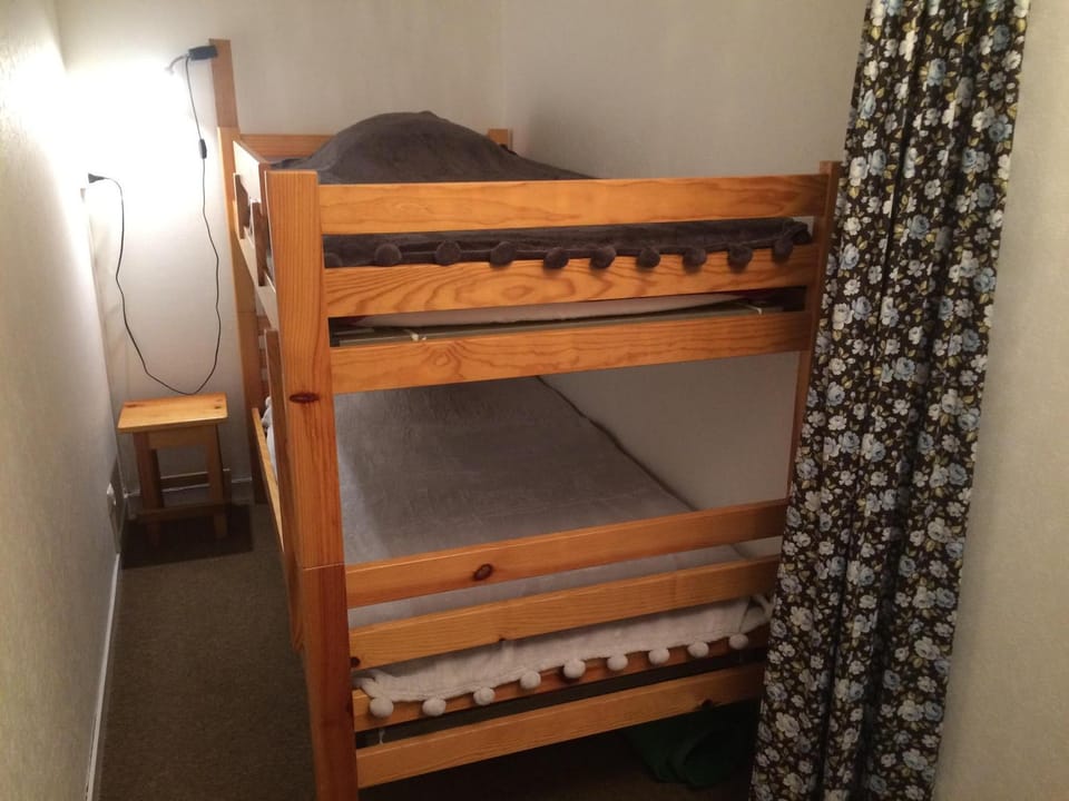 bunk bed