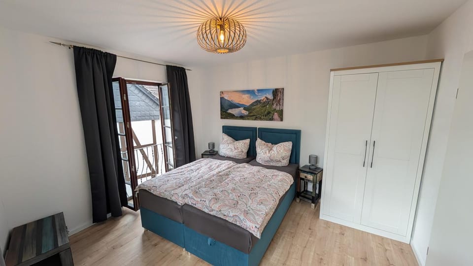 Bed, Bedroom, wardrobe