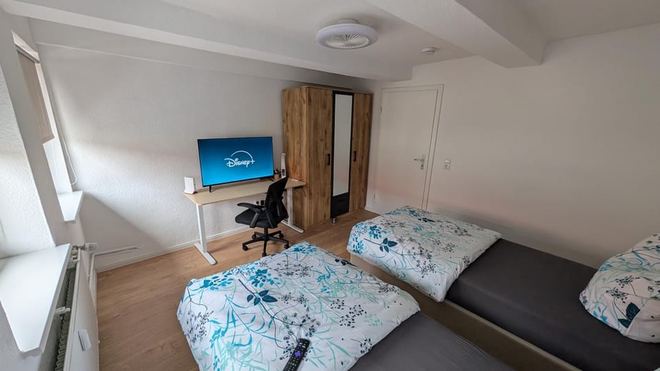 TV and multimedia, Bedroom, wardrobe