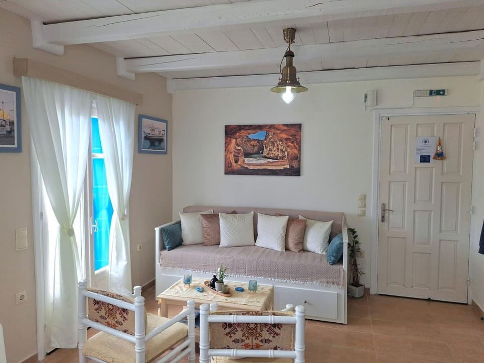 Captain Elias House Apartment in Karpathos, 857 00, Greece