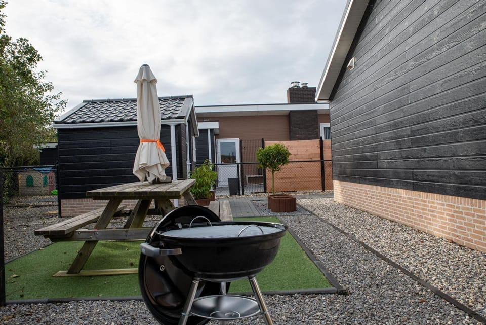 Nooit gedacht Chalet in Zeeland, Netherlands