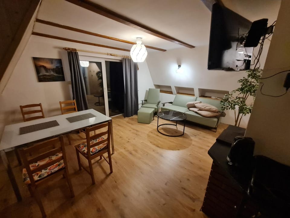 Oliwne Wzgórza Nature lodge in Lower Silesian Voivodeship