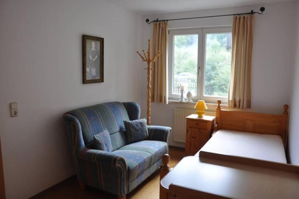 Bed, Living room, Photo of the whole room