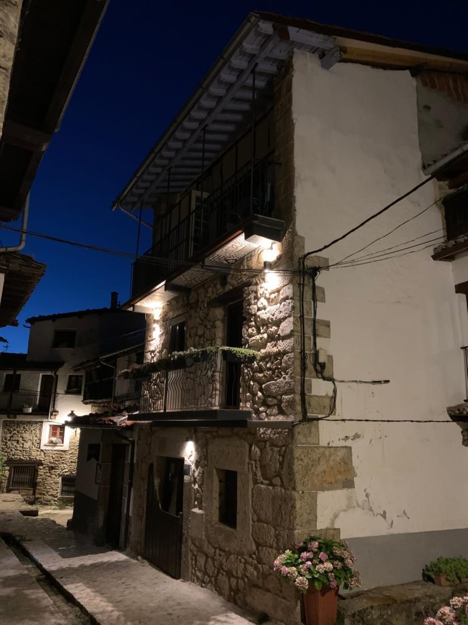 LA CASA REBONITA Country House in Extremadura, Spain