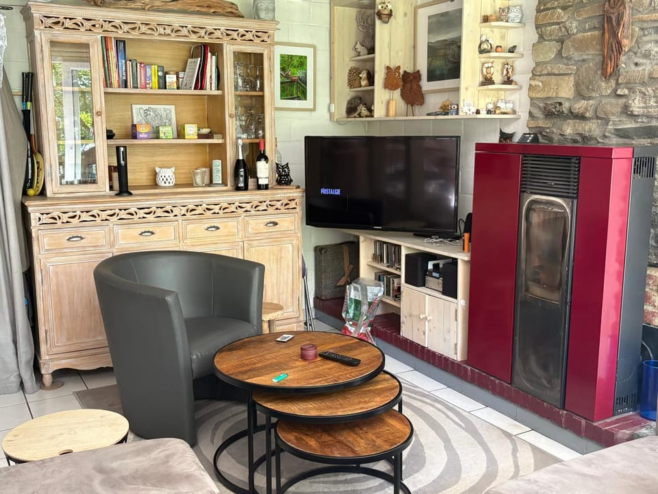 Domaine du Bonsoy--Azur House in Wallonia, Belgium