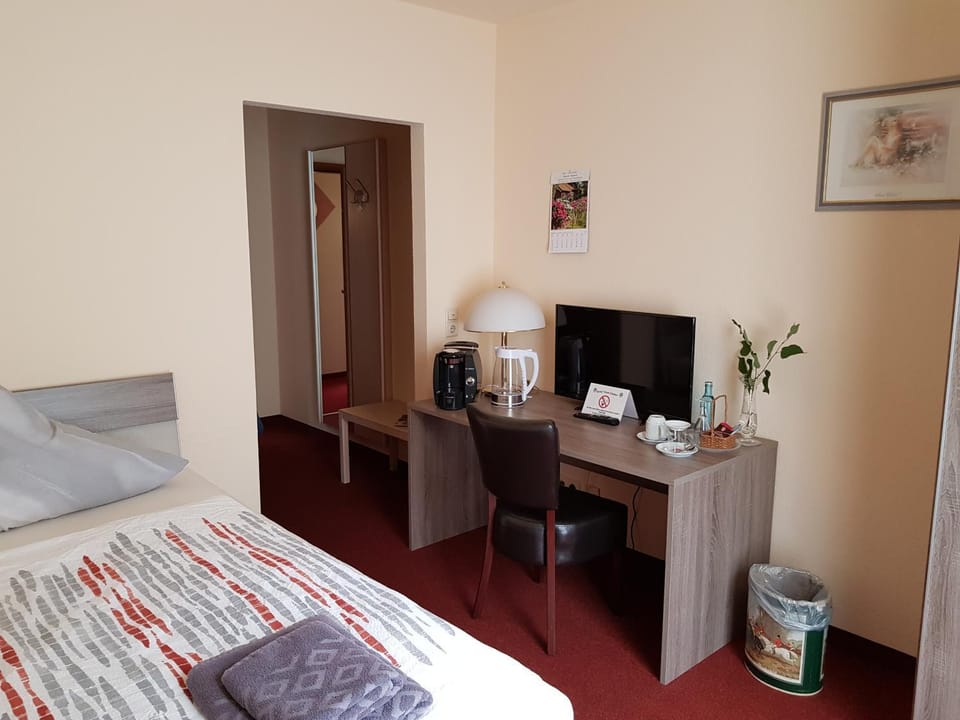 Living room, Photo of the whole room